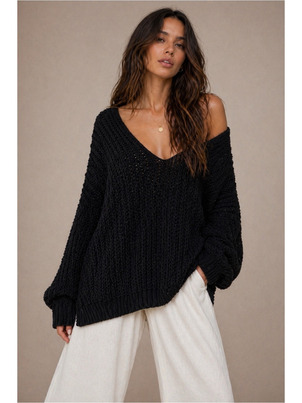 NWT Oversized Chenille Cable Knit V-Neck Black Women's Sweater